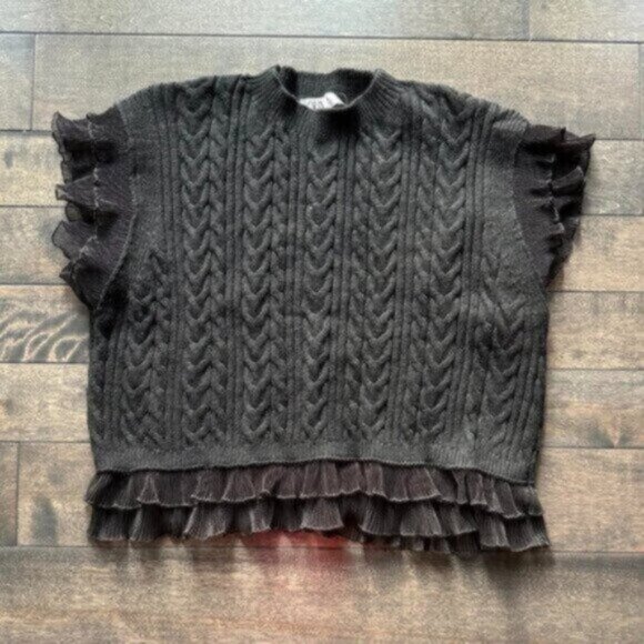 Zara Knit Crop Cardigan - Picture 1 of 2